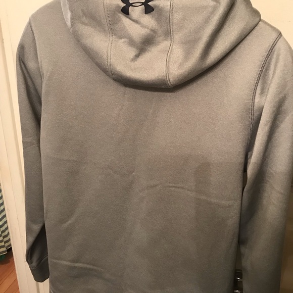 M-S Under Armour hoodie in excellent condition! - Picture 3 of 4